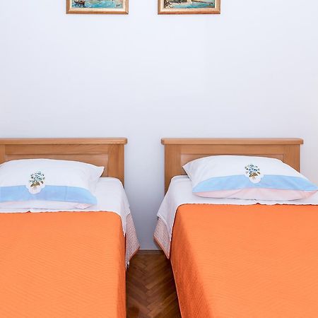 Apartment Promona Drniš エクステリア 写真