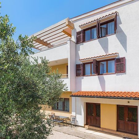Apartment Promona Drniš エクステリア 写真