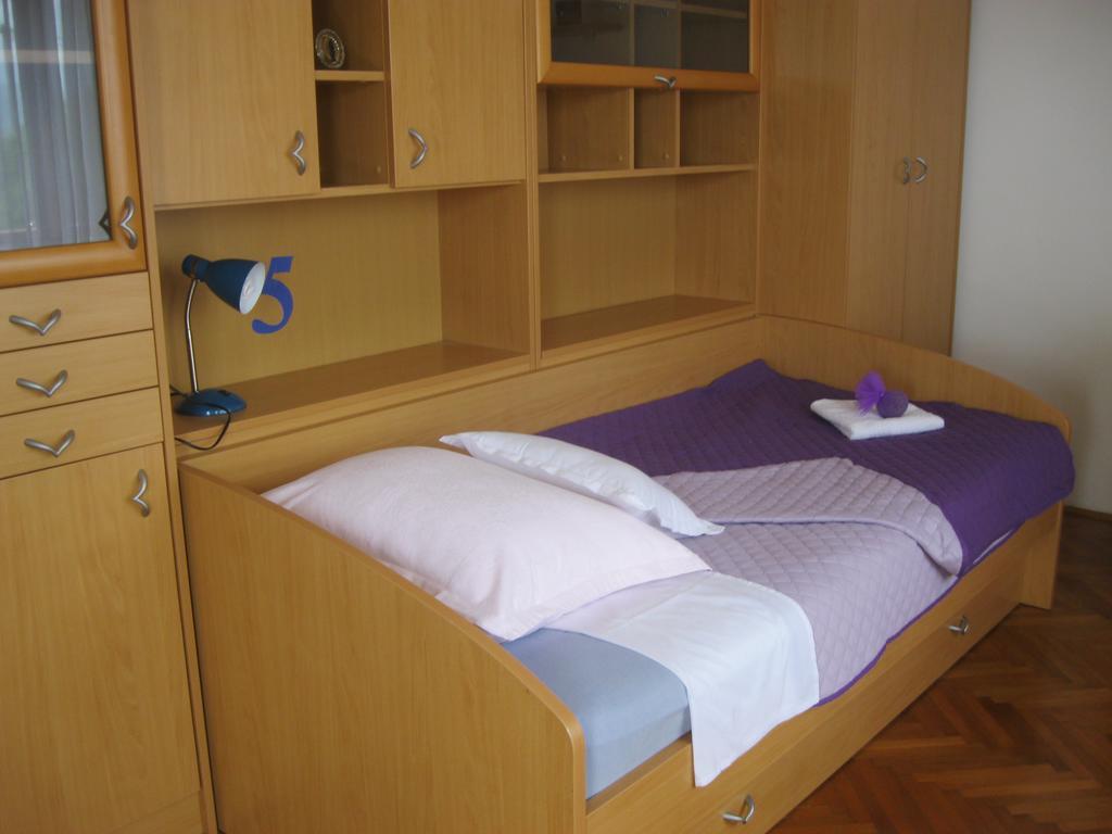 Apartment Promona Drniš エクステリア 写真