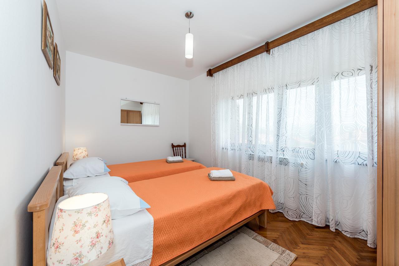 Apartment Promona Drniš エクステリア 写真