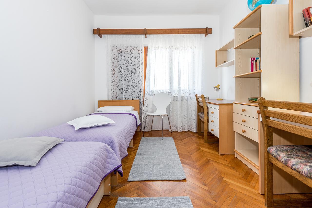 Apartment Promona Drniš エクステリア 写真