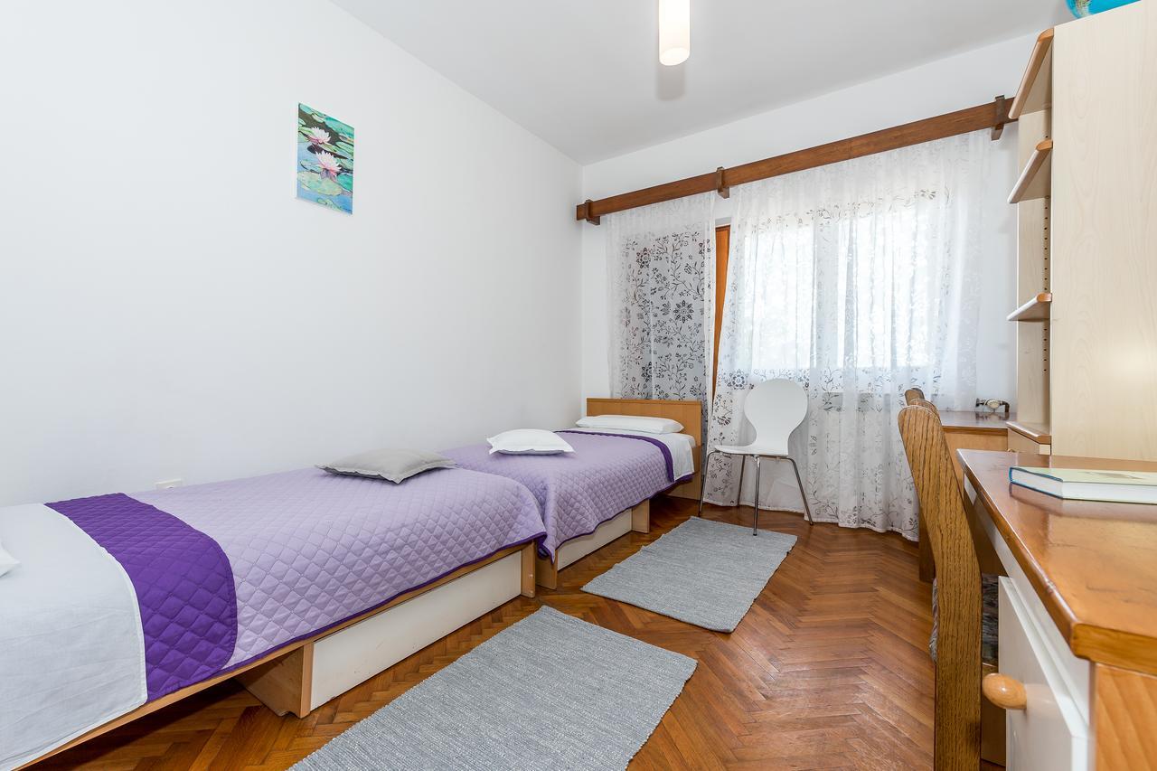 Apartment Promona Drniš エクステリア 写真